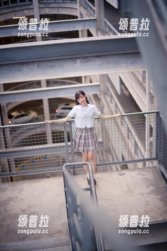 探秘17吃瓜网官网，精彩吃瓜链接等你来点