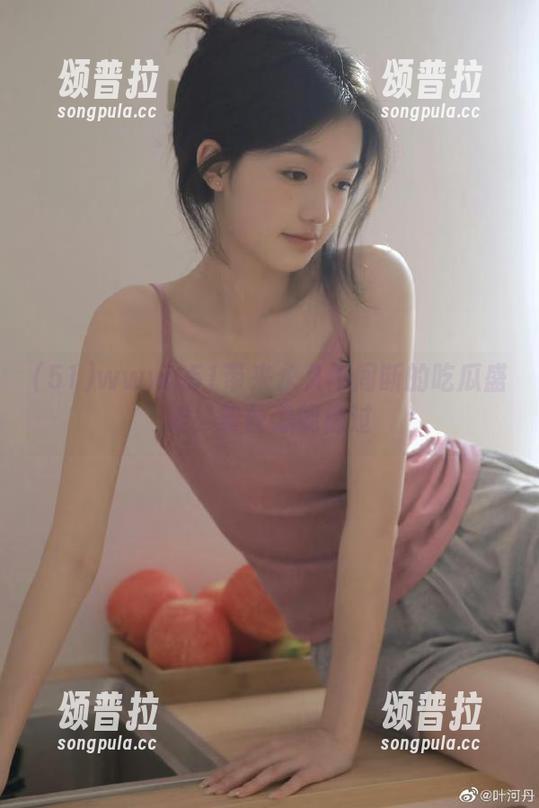 www..51带来永久不间断的吃瓜盛宴，粉丝怎能错过
