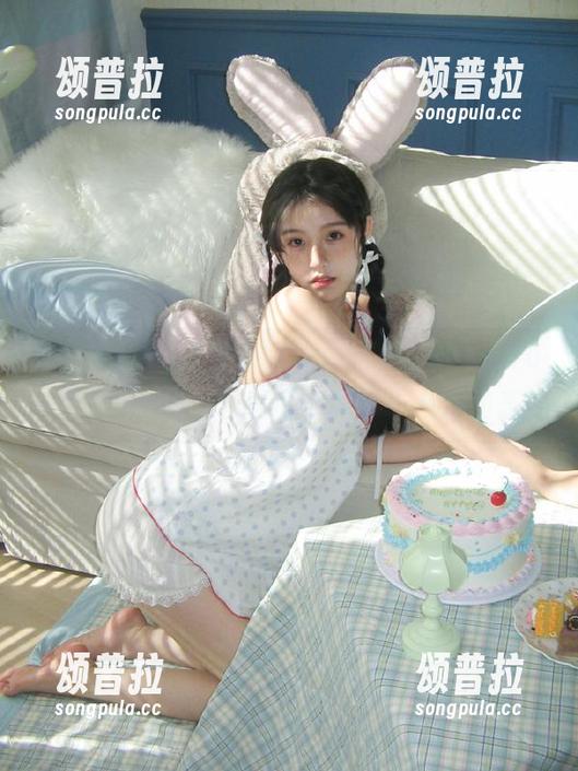 快来https冫丿丿51cg.fun免费吃瓜，掌握最in的娱乐八卦动态