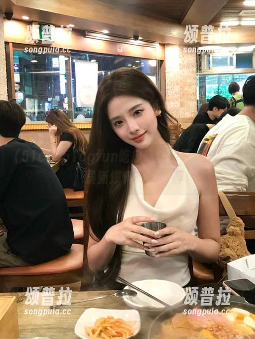 51cgfun吃瓜爆料网页永久免费，最新爆料尽在掌握