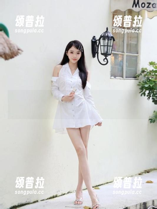 51吃瓜群众观看二次元动漫游戏的狂热盛宴