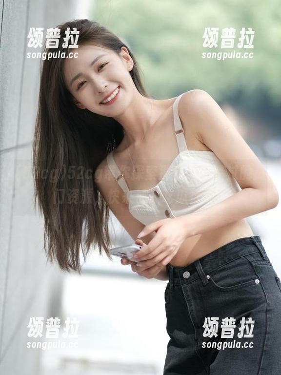 52cg 52cg带你探索那些不可错过的热门资源,快来加入吃瓜行列!