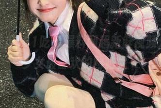 61吃瓜爆料网超新鲜视频分享，少女最喜欢的网站之一