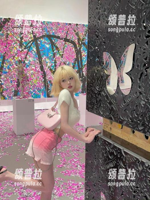 hl hl03爆料吃瓜免费推送,妹子陪你畅聊娱乐圈