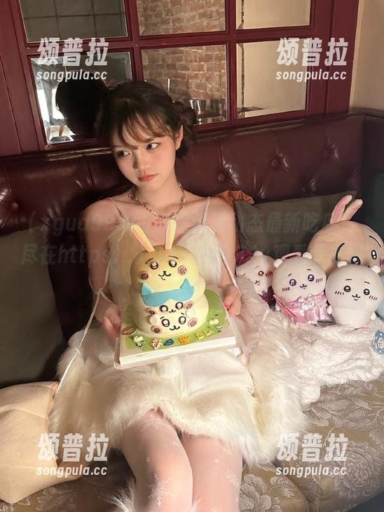 追踪明星动态最新吃瓜，尽在https冫丿丿xgua99.tv观看专属爆料