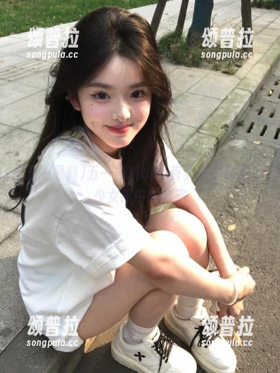 五一黑料app首页惊现猛料，少女眼中的秘密