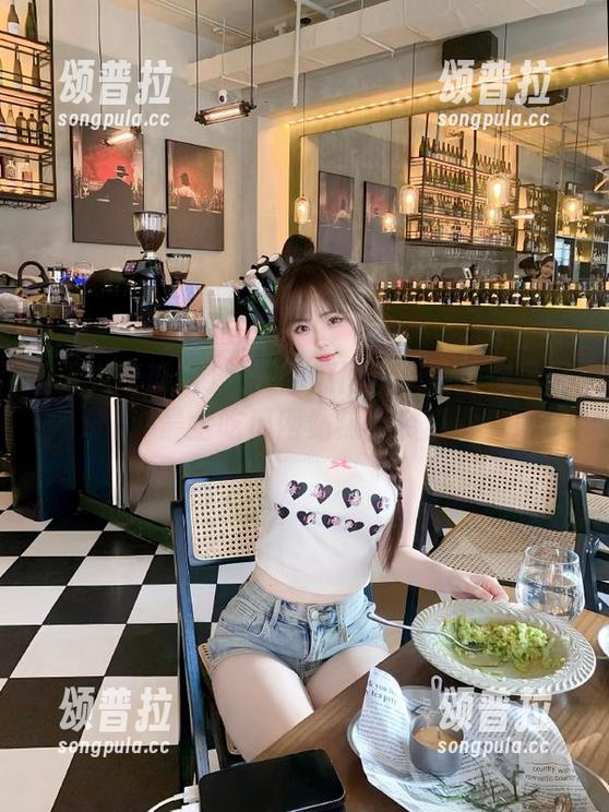 人人吃瓜网苹果版为你呈现最全吃瓜网站热点资讯