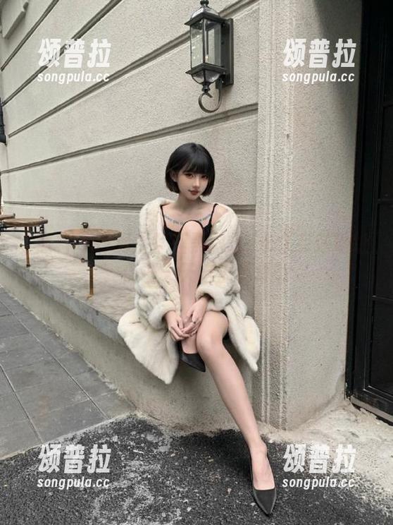 男生整理黑料.su永久有效地址，保证天天吃瓜不停歇