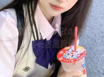 如何通过黑料社app免费获取最新最全明星黑料信息？