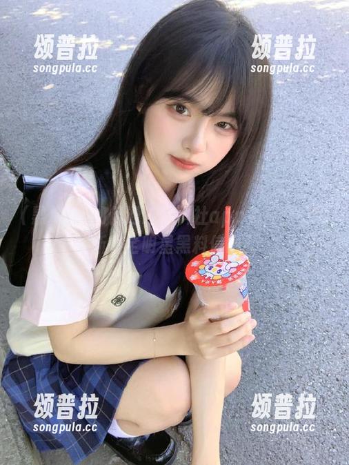 如何通过黑料社app免费获取最新最全明星黑料信息？