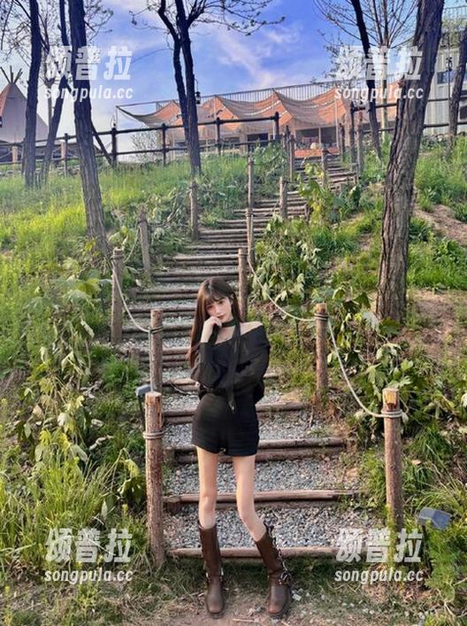 少女连续分享，黑料社区在线发布吃瓜大事件报道