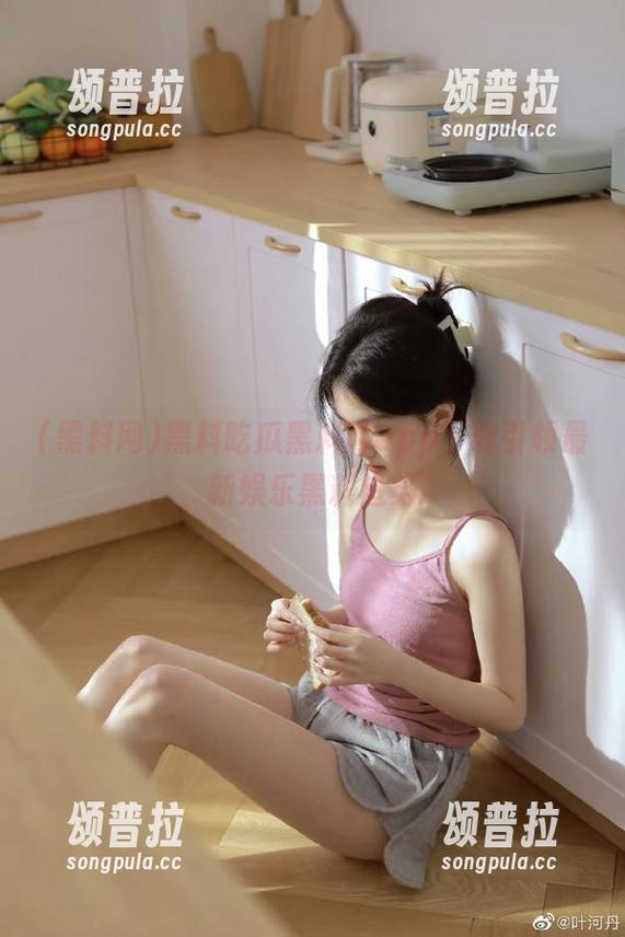 黑料吃瓜黑料网app下载引领最新娱乐黑料趋势