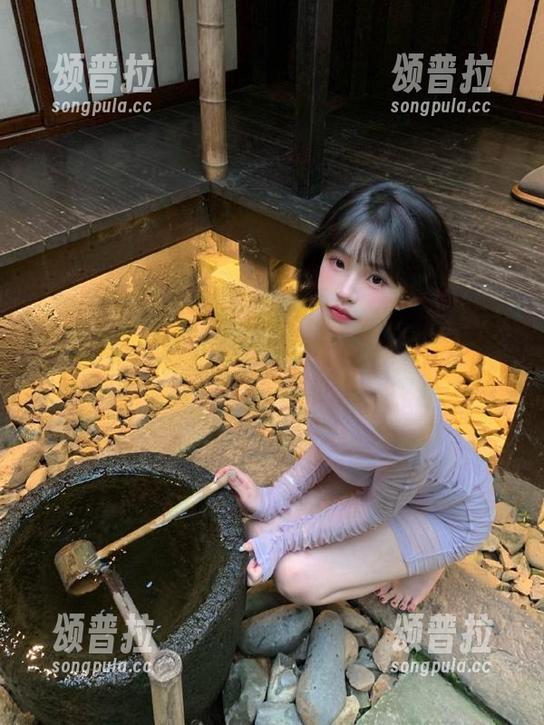 黑料网在线每日更新，女生们的八卦圣地不可停