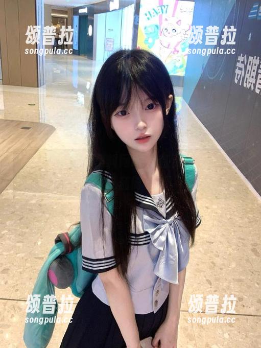 最新黑料网app首页入口，吃瓜资讯随时更新